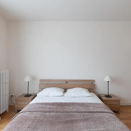 Casa vacanze Paris-maison-appartement-7 Chambres Métro Jourdain Parigi