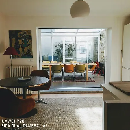 Paris-maison-appartement-7 Chambres Métro Jourdain Casa vacanze Parigi