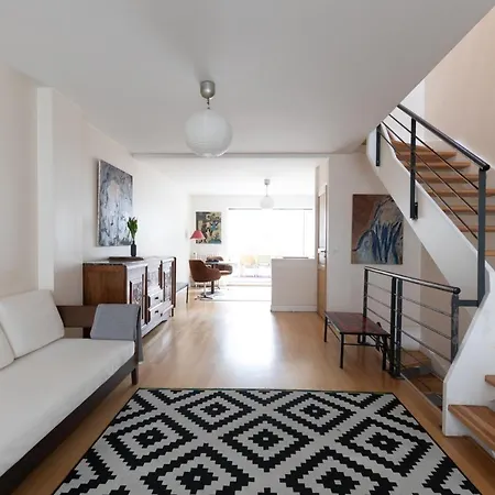 Casa vacanze Paris-maison-appartement-7 Chambres Métro Jourdain *